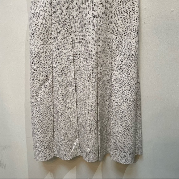 Boss Sleeveless Midi Dress - Picture 2 of 6